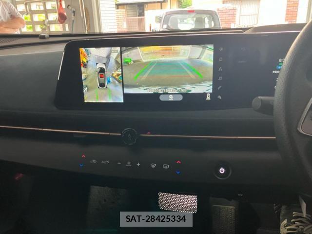 Nissan Ariya 2023-03 7960511-23
