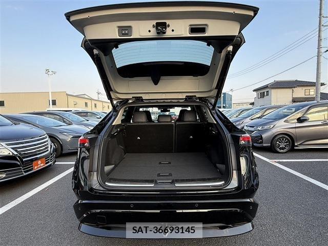 Nissan Ariya 2022-06 7978514-18