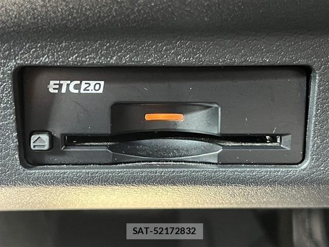 Nissan Ariya 2022-05 7978511-5