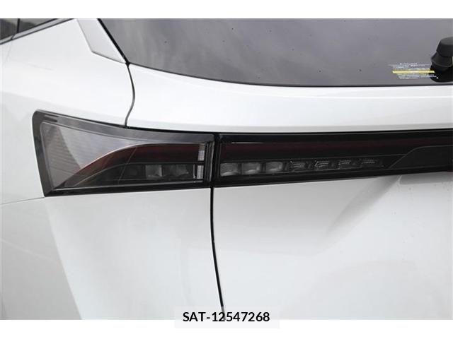 Nissan Ariya 2022-06 8034429-13