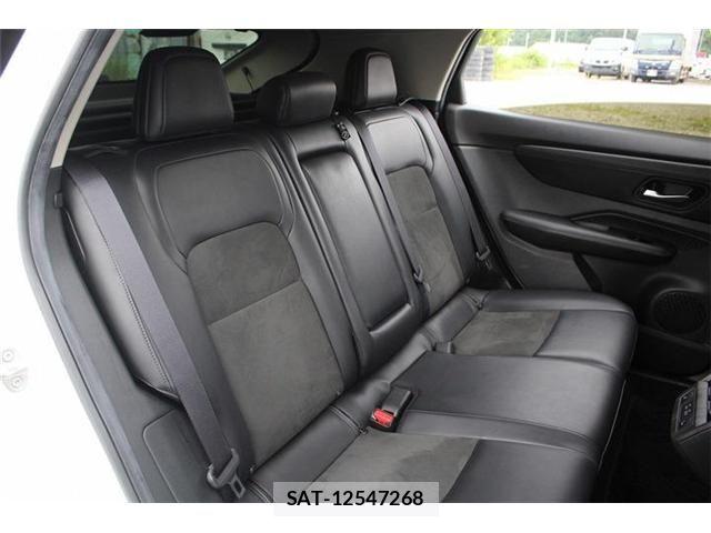 Nissan Ariya 2022-06 8034429-20