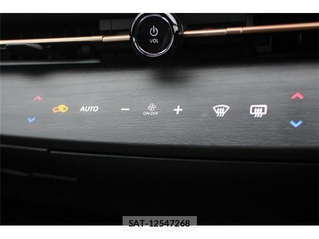 Nissan Ariya 2022-06 8034429-25