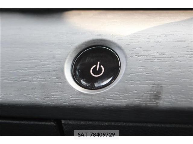 Nissan Ariya 2023-01 8157956-3