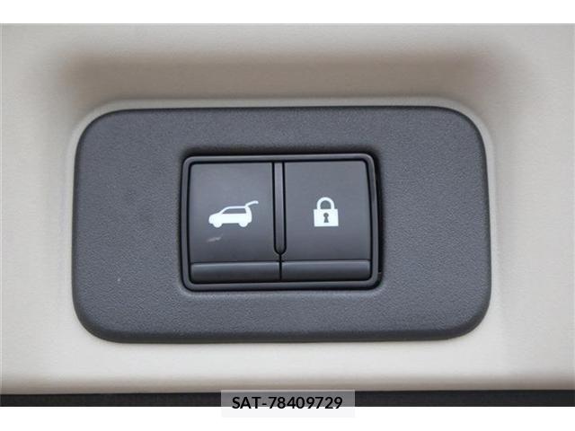 Nissan Ariya 2023-01 8157956-5
