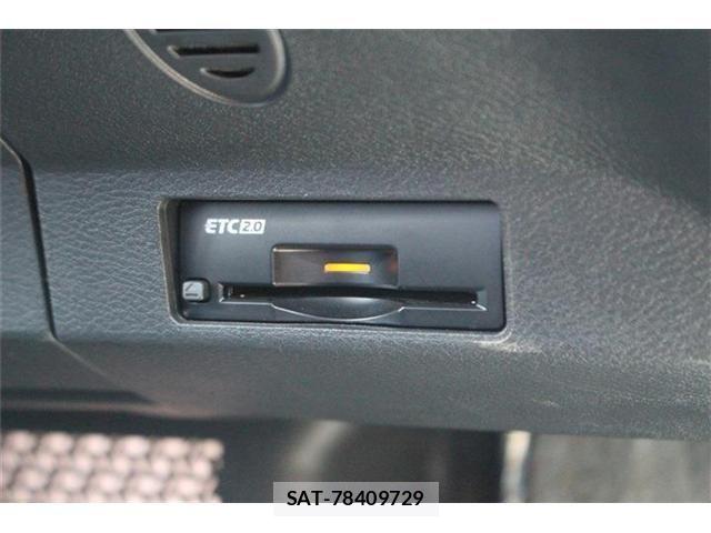 Nissan Ariya 2023-01 8157956-6
