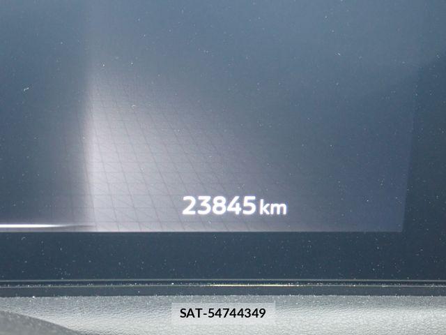 Nissan Ariya 2022-07 8157955-13