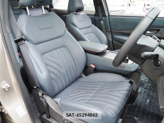 Nissan Ariya 2023-08 8206318-10