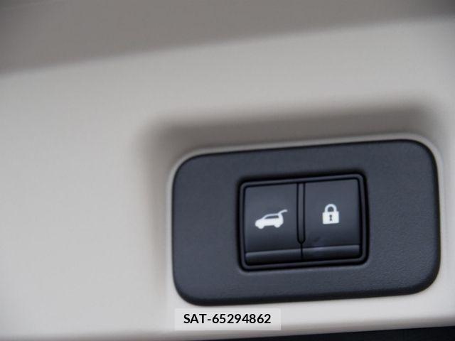 Nissan Ariya 2023-08 8206318-13
