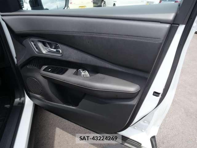 Nissan Ariya 2022-06 8206326-10
