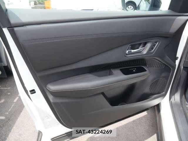 Nissan Ariya 2022-06 8206326-12