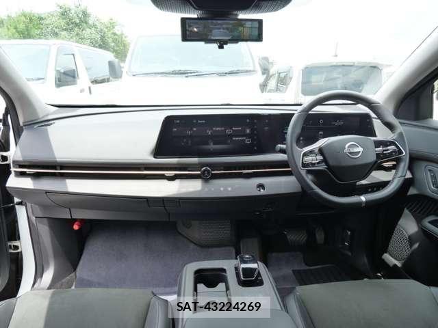 Nissan Ariya 2022-06 8206326-15