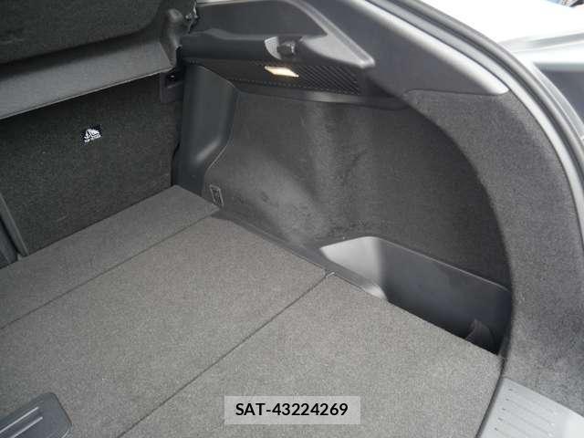 Nissan Ariya 2022-06 8206326-24