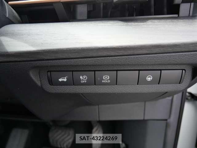 Nissan Ariya 2022-06 8206326-28