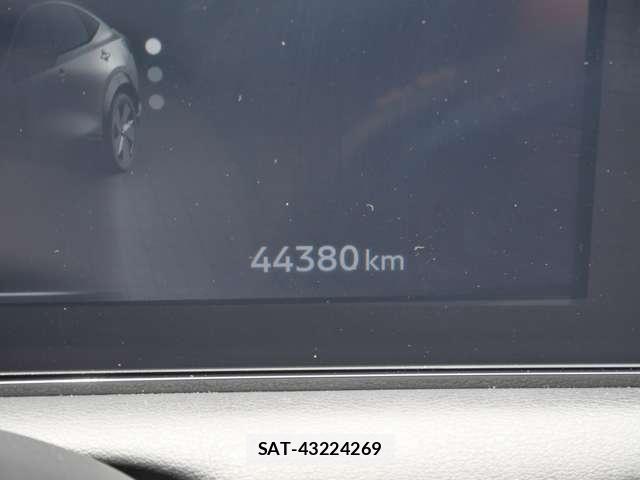 Nissan Ariya 2022-06 8206326-29
