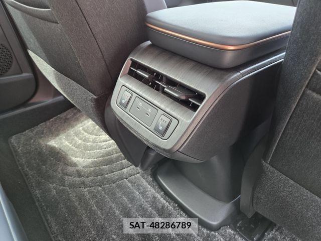 Nissan Ariya 2024-04 8313053-17