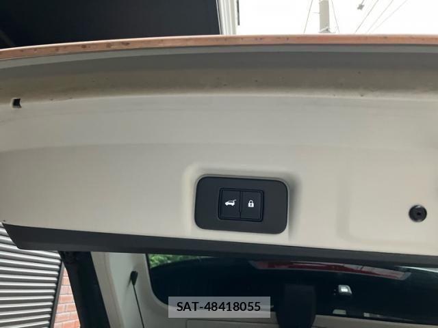 Nissan Ariya 2022-05 8334855-24