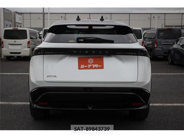 Nissan Ariya 2023-10 8334854-12