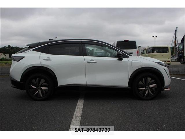Nissan Ariya 2023-10 8334854-14
