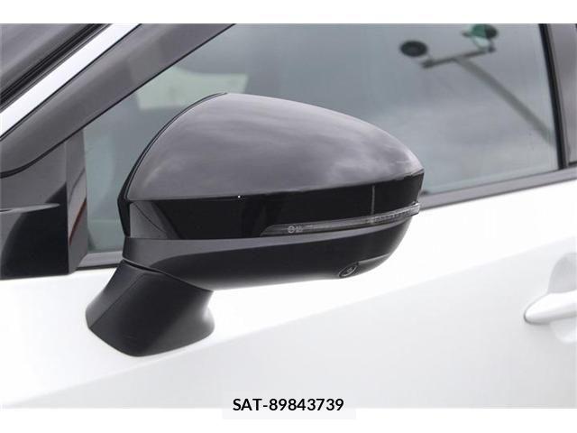 Nissan Ariya 2023-10 8334854-28