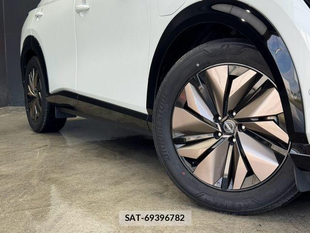 Nissan Ariya 2023-04 8364769-25