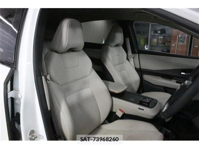 Nissan Ariya 2022-05 8364768-26