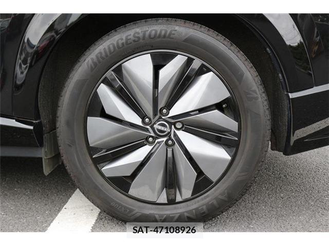 Nissan Ariya 2022-07 8371436-13