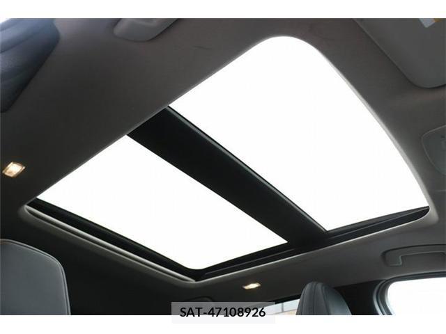 Nissan Ariya 2022-07 8371436-5
