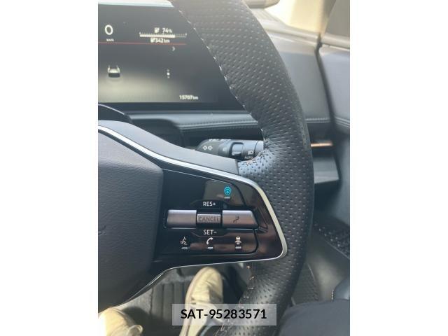 Nissan Ariya 2023-03 8625829-25