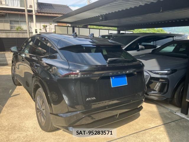 Nissan Ariya 2023-03 8625829-3