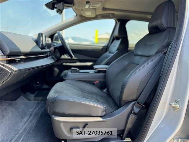 Nissan Ariya 2022-05 8685175-16