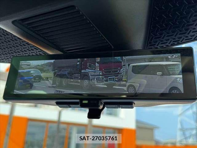 Nissan Ariya 2022-05 8685175-26