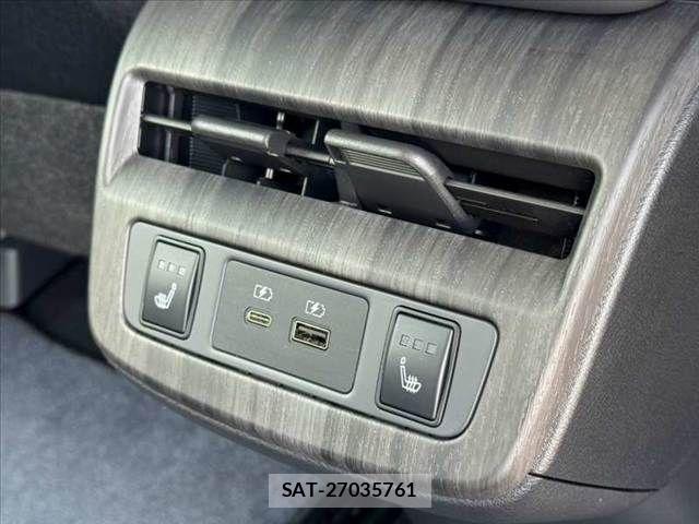 Nissan Ariya 2022-05 8685175-28