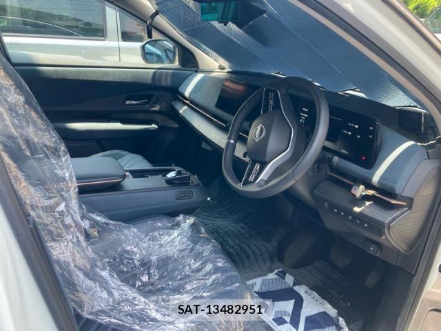 Nissan Ariya 2022-03 8827868-13