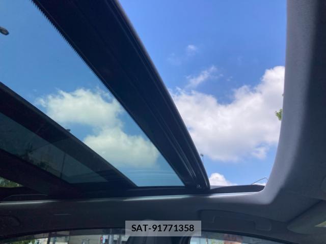 Nissan Ariya 2022-05 8827867-23
