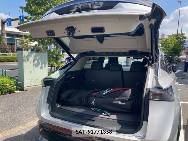 Nissan Ariya 2022-05 8827867-4