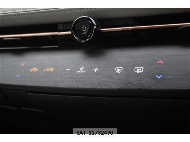 Nissan Ariya 2022-04 8848244-25