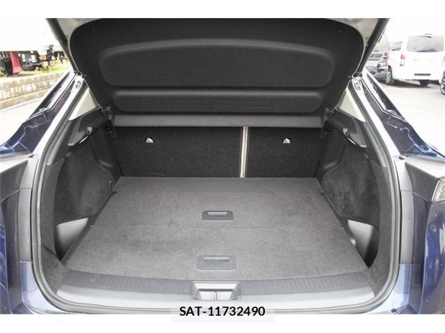 Nissan Ariya 2022-04 8848244-28