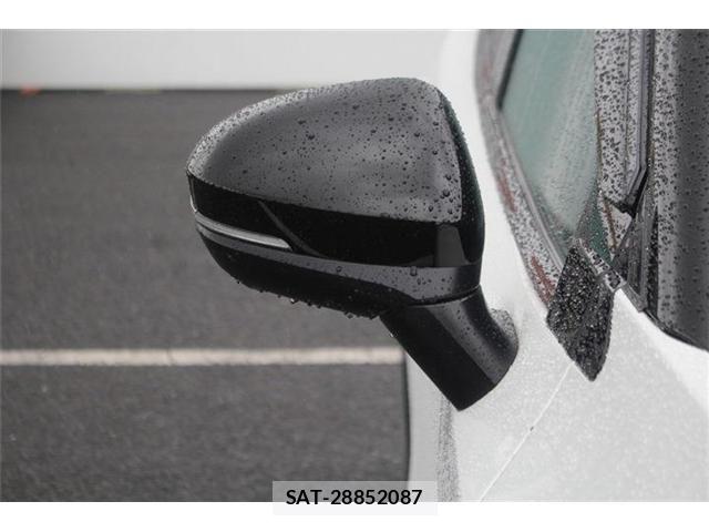 Nissan Ariya 2023-09 8878704-25