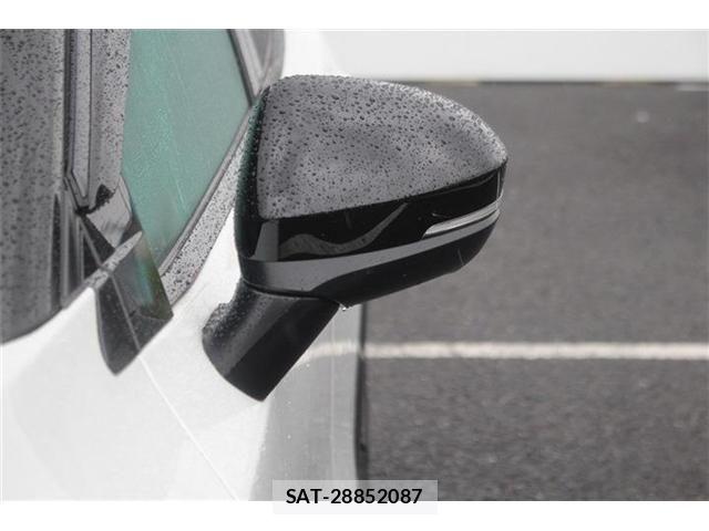 Nissan Ariya 2023-09 8878704-26