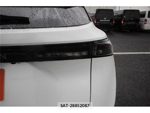 Nissan Ariya 2023-09 8878704-29
