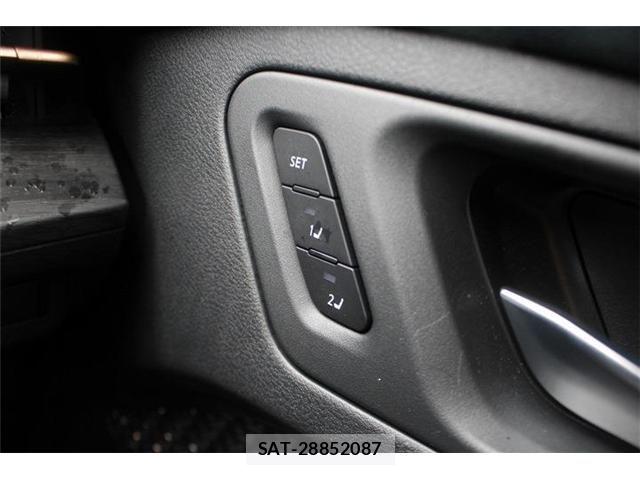 Nissan Ariya 2023-09 8878704-7