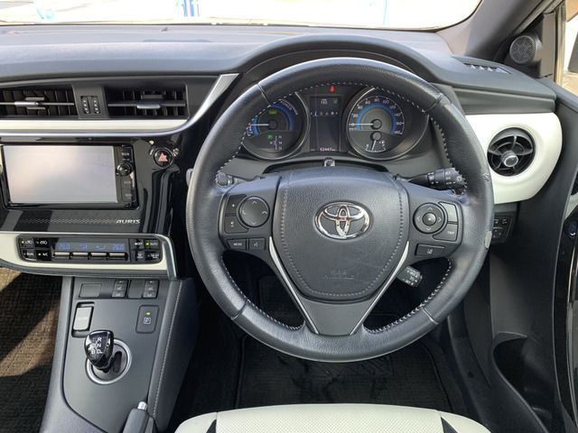 Toyota AURIS 2016 6280865-10