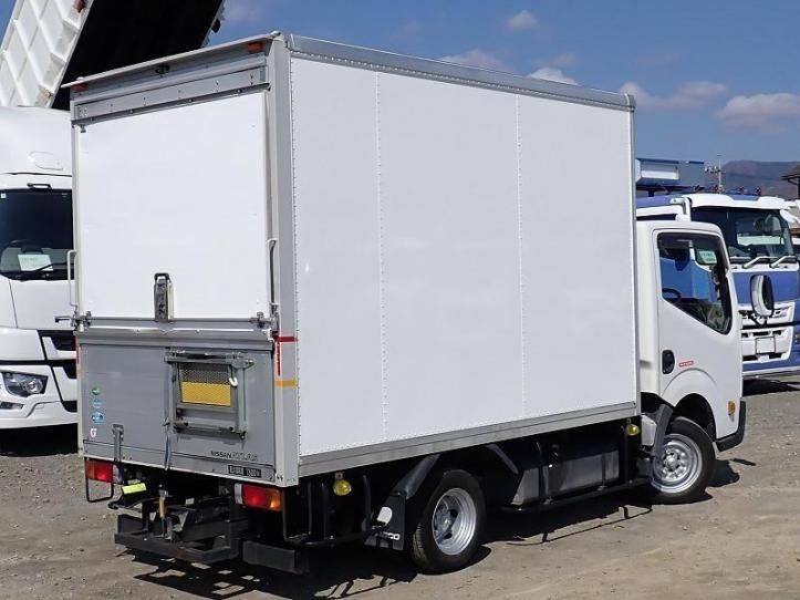 Nissan ATLAS 2014 6295402-2