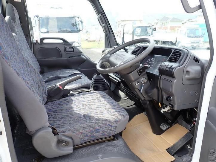 Nissan ATLAS 2004 6297497-10