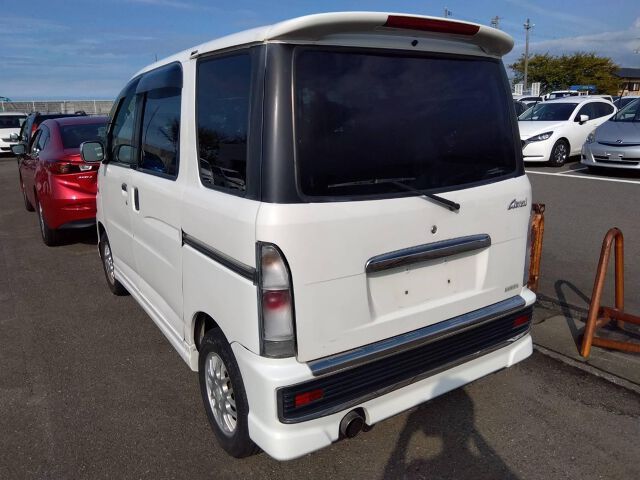 Daihatsu ATRAI WAGON 2004 6298318-4