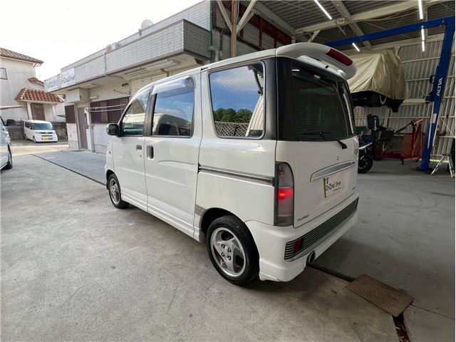 Daihatsu ATRAI WAGON 2001 6298400-7