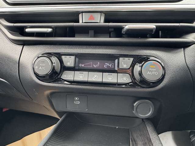 Nissan AURA 2025 6298634-9