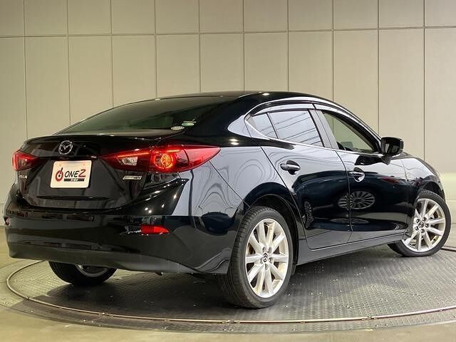 Mazda AXELA HYBRID 2017 6297474-1