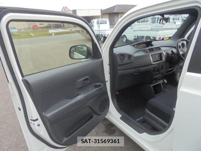 Toyota BB 2014 6285308-8