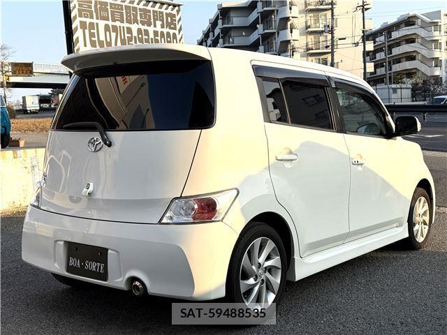Toyota BB 2009 6285424-1